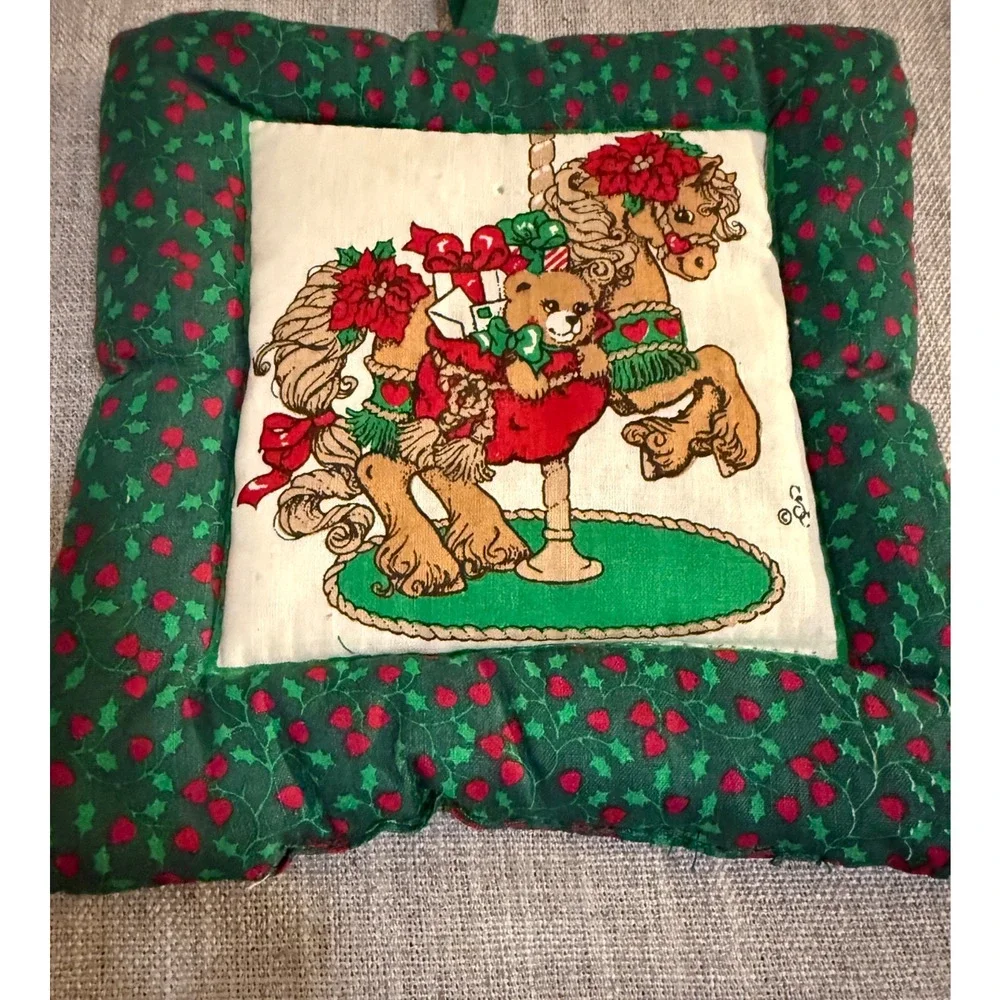 🎄 Vintage CSC Christmas Pot Holders Set of 2 | Carousel Horse | 7” x 7” Quil